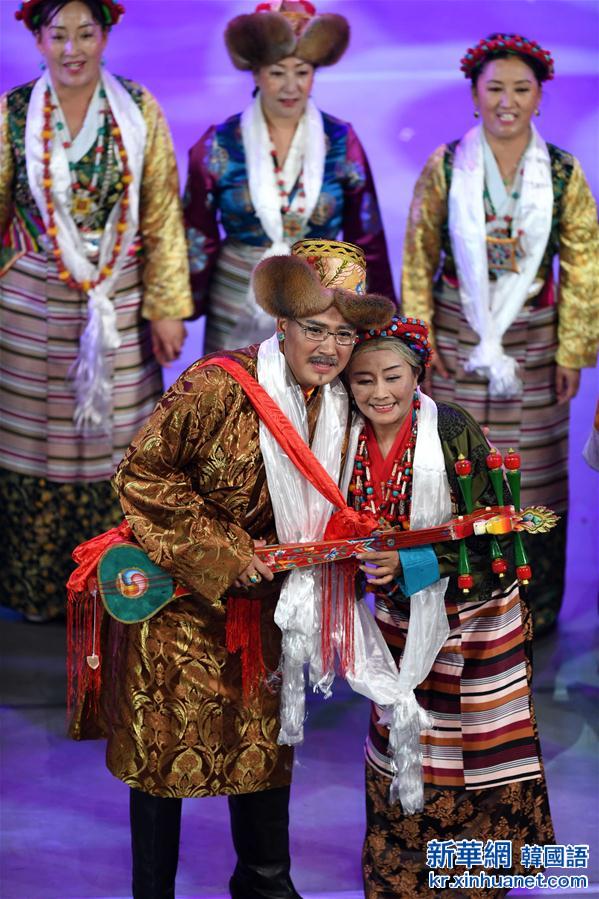 （文化）（3）第五届全国少数民族文艺会演参演剧目《六弦情缘》在京上演
